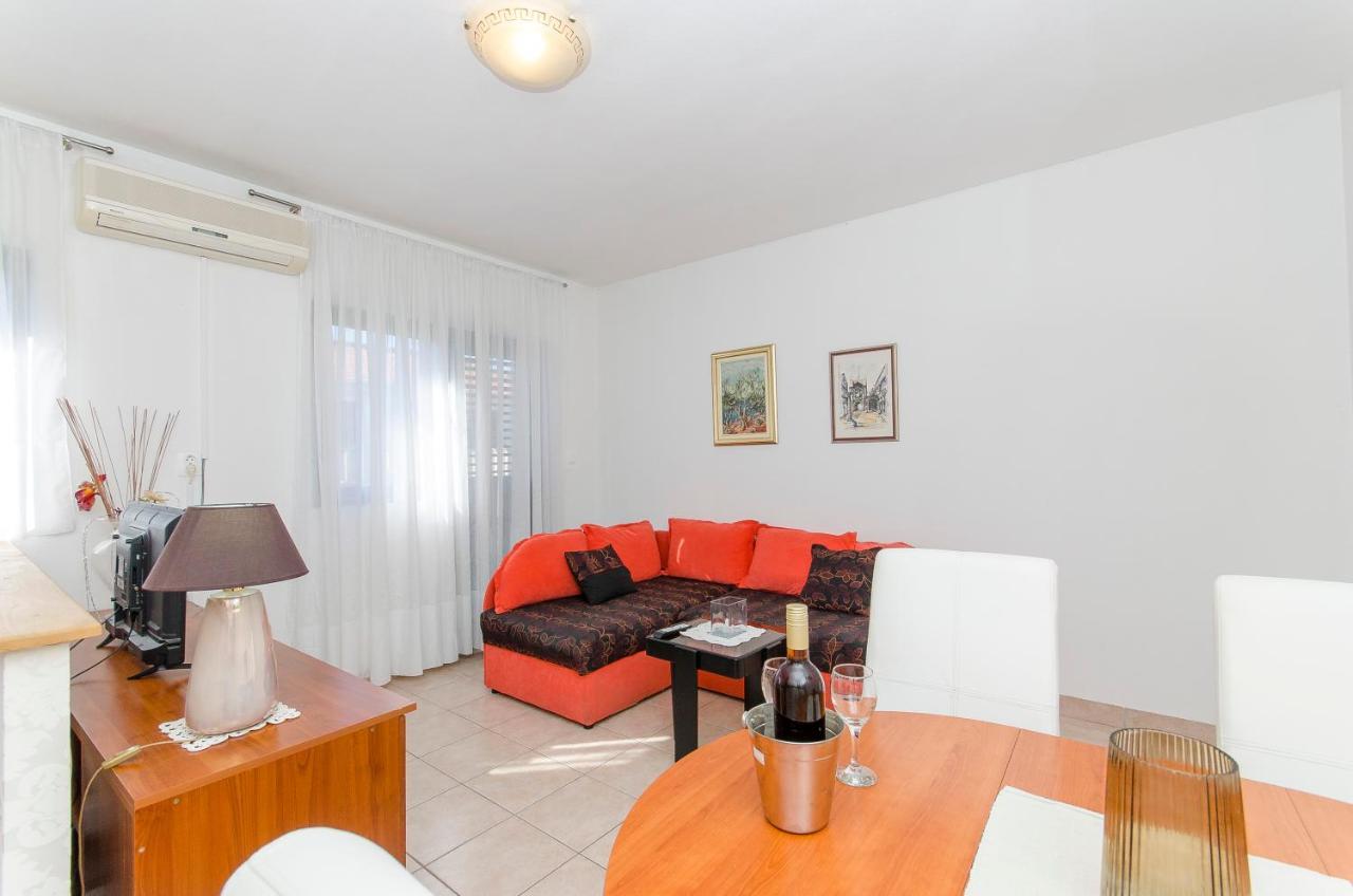 Apartments Derado Supetar Extérieur photo