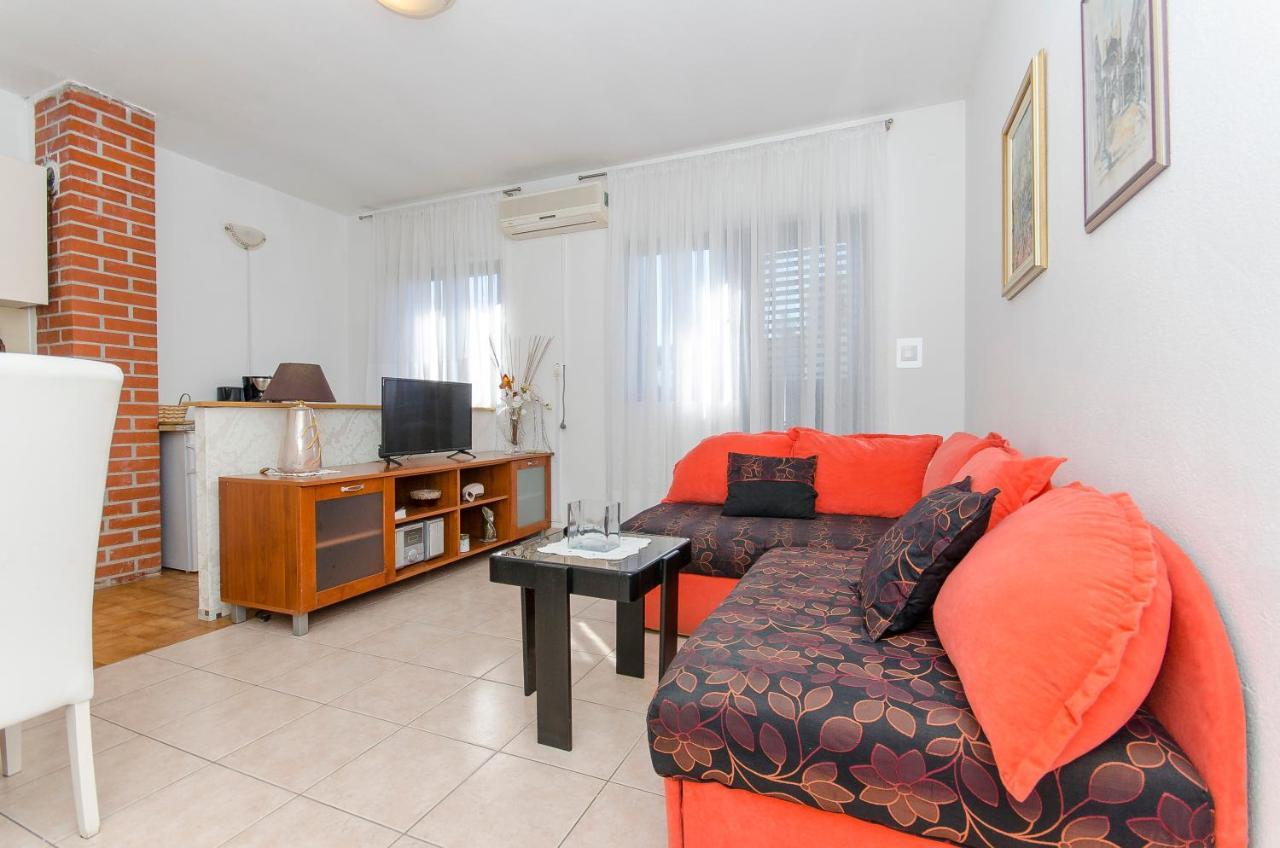 Apartments Derado Supetar Extérieur photo